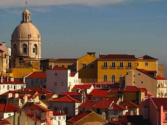 A colina do Panteão em Lisboa